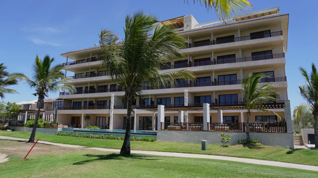 Edificio de Mangata ya construido y entregado